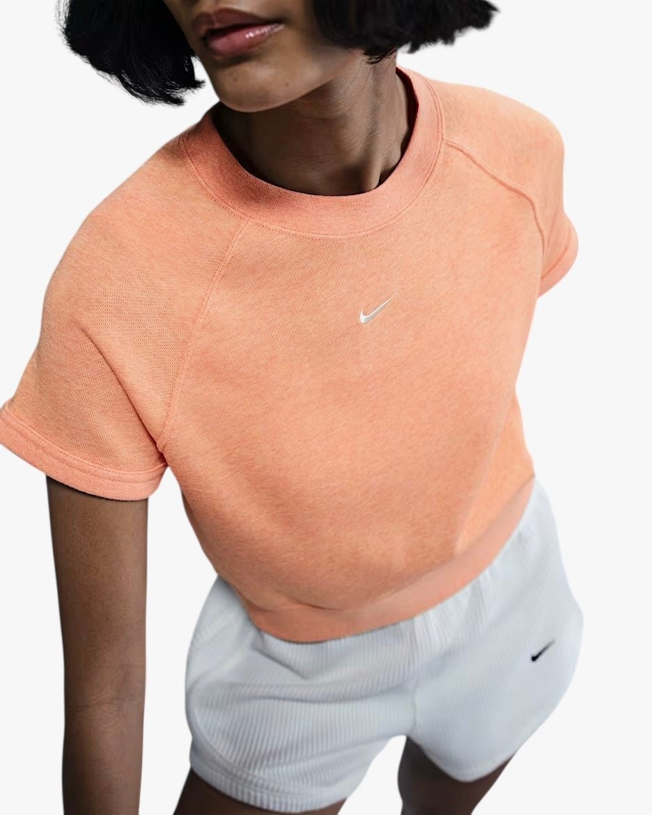 Top Nike de felpa francesa de manga corta para mujer